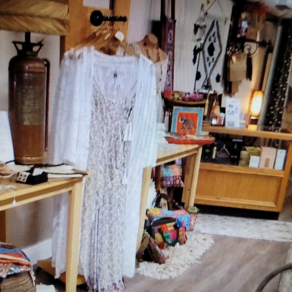 HI WELCOME TO MY STORE..ON POSHMARK - Picture 7 of 16